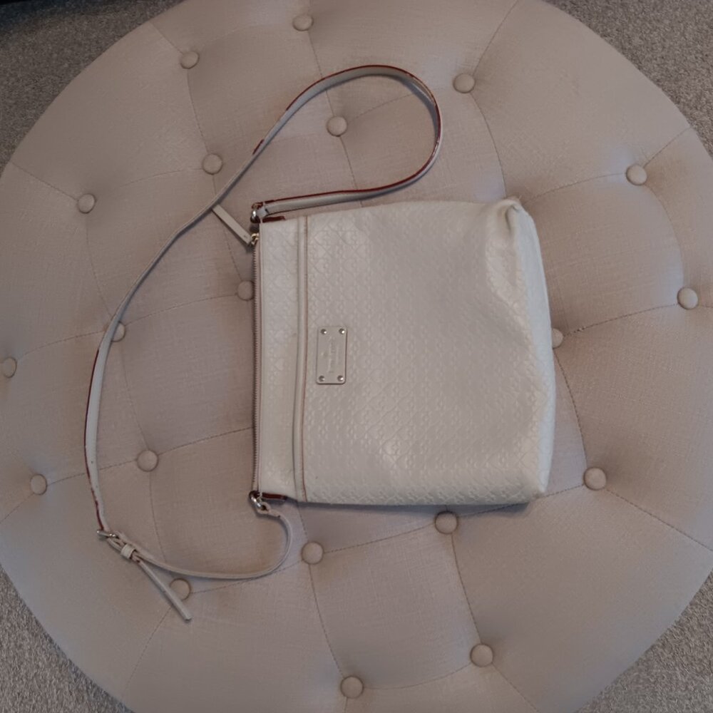 Kate Spade Purse ♠️ - Picture 3 of 9